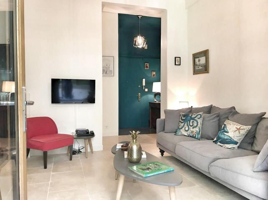 Homelivia, Luxueux Appartement Avec Jardin Prive Nizza Exterior foto